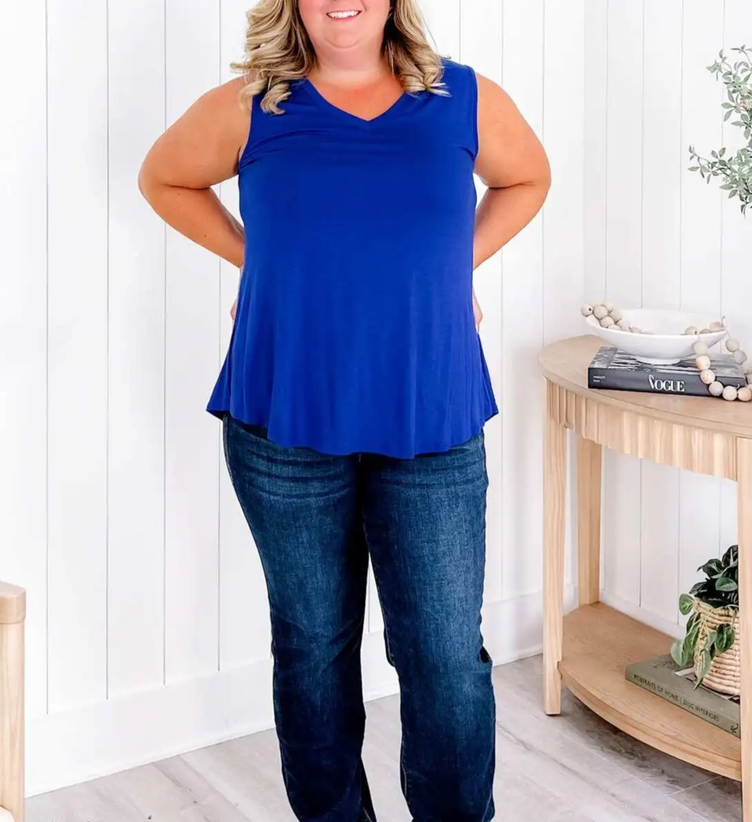 V-neck tank top(-Multiple Colors-)